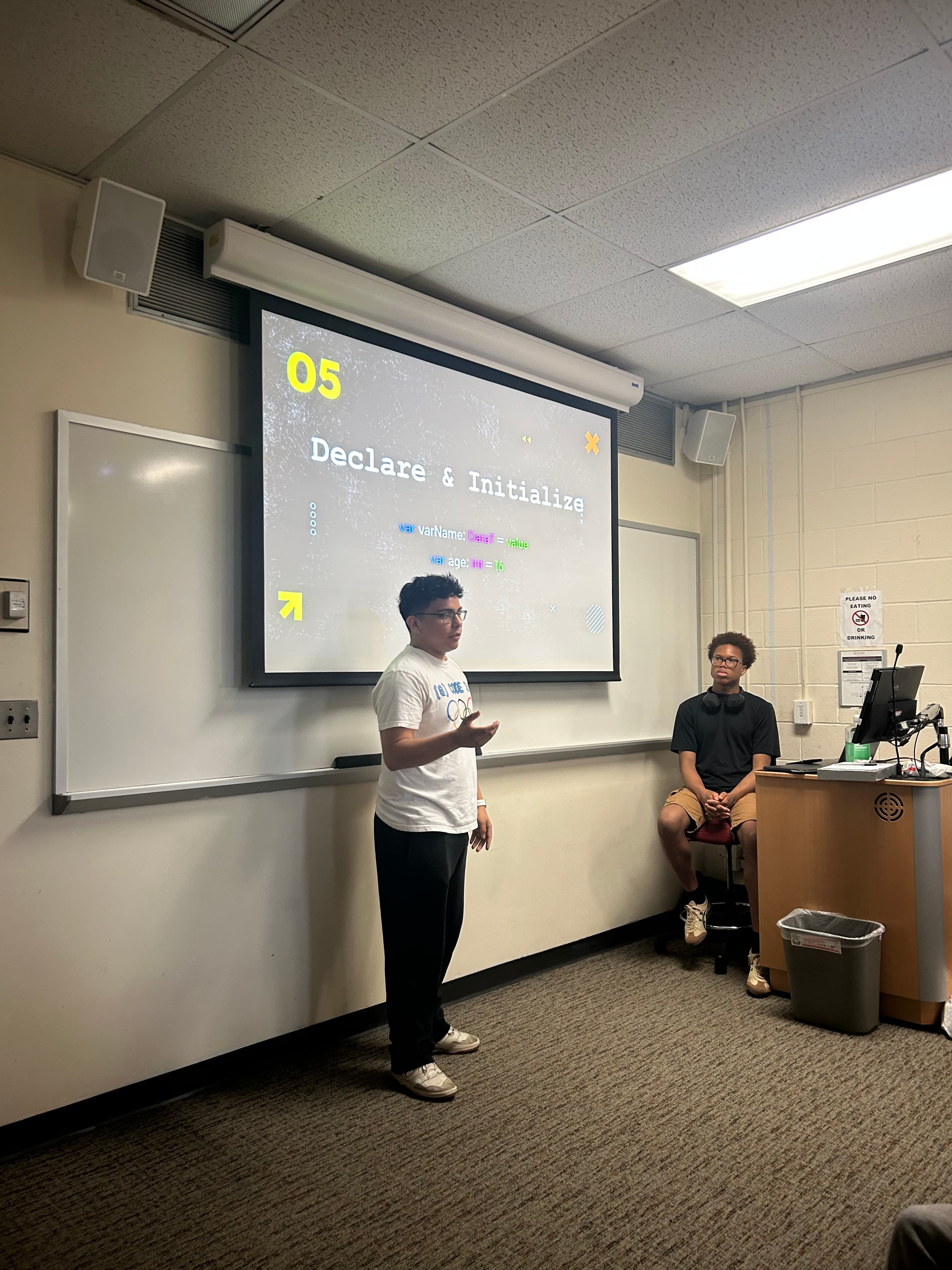 Former student teaching new cohort